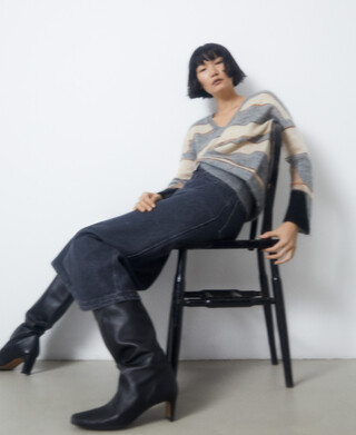 V-neck mohair knitted sweater V-neck mohair knitted sweater
