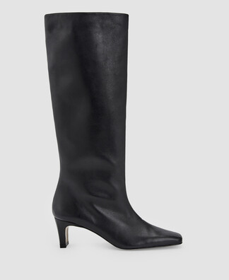 Bovine leather boot