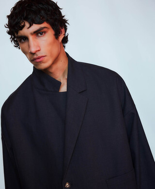 Unstructured oversize blazer man
