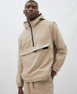 Nylon twill hooded kangaroo Nylon twill hooded kangaroo