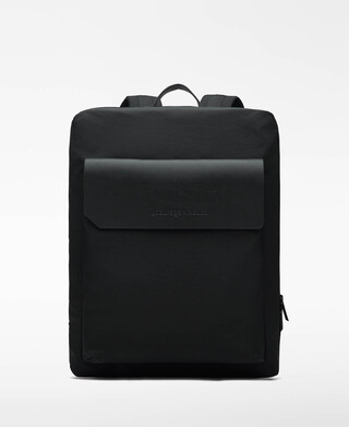 Mochila compacta solapa