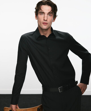 Slim fit spread collar shirt