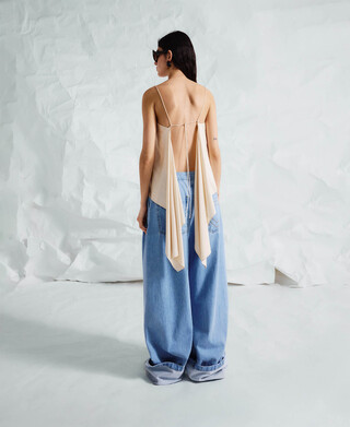 Weite Hosen mit &Uuml;berkreuz-Schnitt aus Baumwoll-Denim