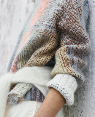 Bedruckter Strickpullover mit Rundhalsausschnitt
