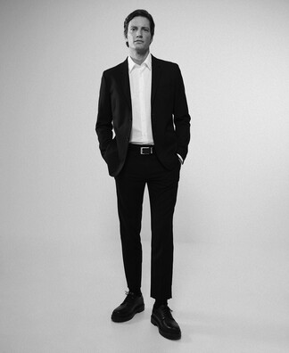 Two button blazer with visible stitching Two button blazer with visible stitching