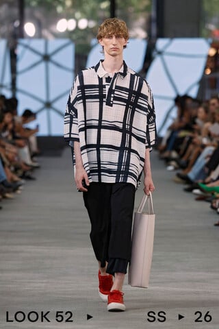 LOOK 52 LOOK 52