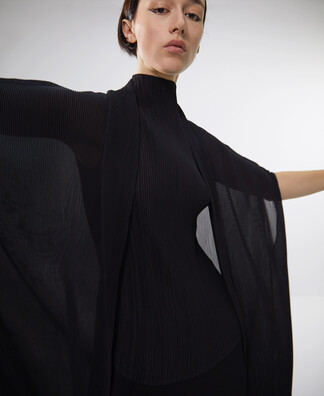 Wrap-around crinkle jacket Wrap-around crinkle jacket
