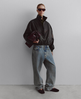 Pele N&atilde;o Pele fireplace neck bomber
