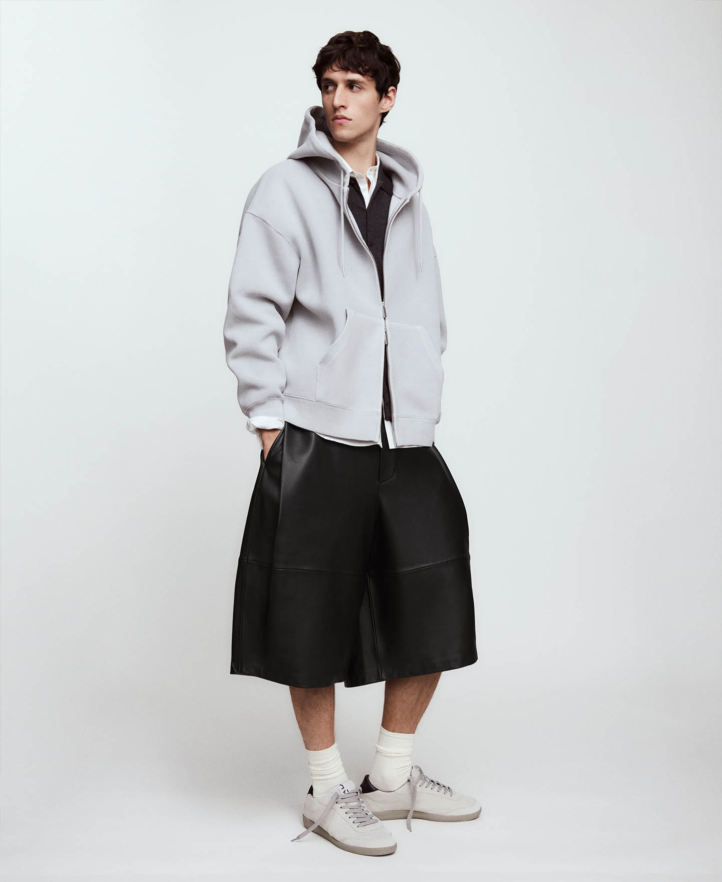 新作コレクション｜26年春夏｜アドルフォ・ドミンゲス