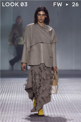 LOOK 03
