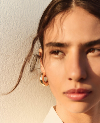 Thick metal hoops