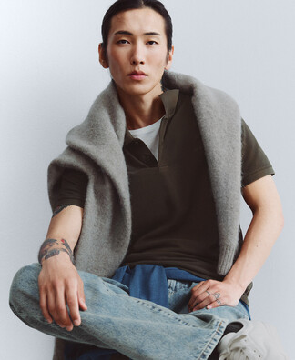 KNITWEAR