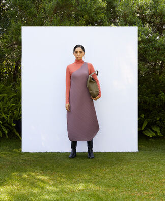 Asymmetrical crinkle dress Asymmetrical crinkle dress