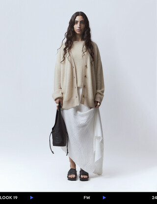 LOOK 19 LOOK 19