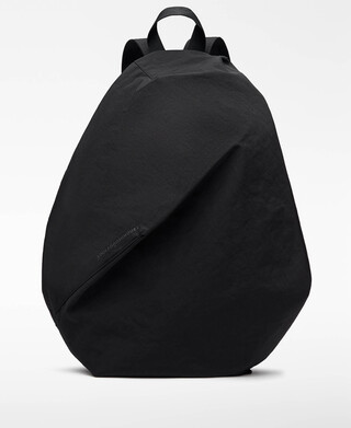 Mochila asim&eacute;trica pliegue