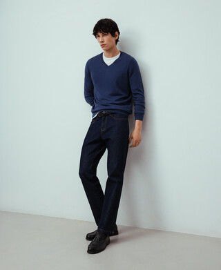 Merino wool V-neck sweater man Merino wool V-neck sweater man