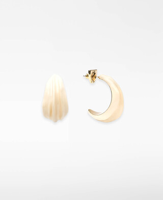 Lacquered embossed metal hoops