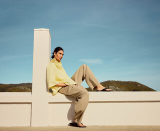 Wide barrel fit trousers