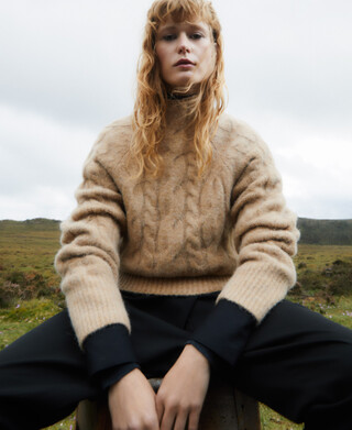 Merino wool funnel collar sweater Merino wool funnel collar sweater