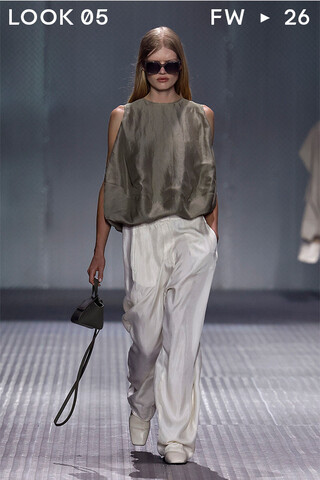 LOOK 05