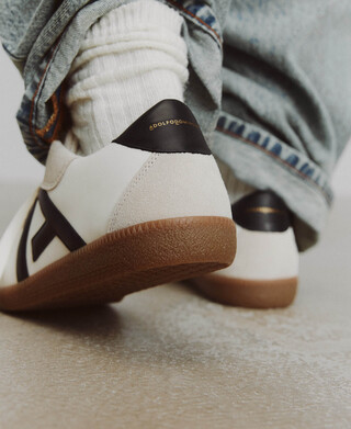 Leather and suede logo sneaker