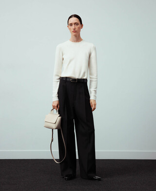 Merino wool crew collar sweater woman