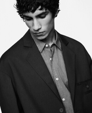 Spread collar oversize shirt man