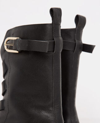 High-top leather boot