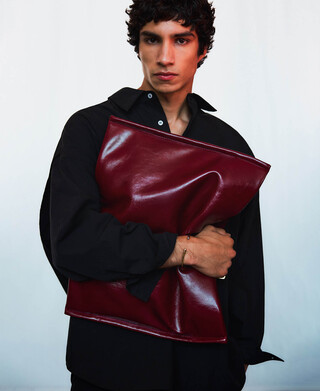 Regular fit spread collar shirt man