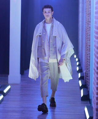 RUNWAY SS22 RUNWAY SS22
