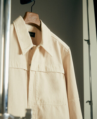 Cotton canvas trucker jacket Cotton canvas trucker jacket