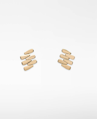 Dangling metal earrings