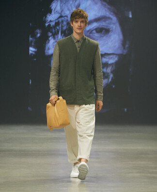 LOOK 13 LOOK 13
