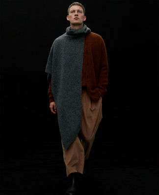 V-neck cardigan with buttons V-neck cardigan with buttons
