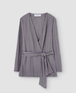 Veste asymétrique en tissu froissé Veste asymétrique en tissu froissé
