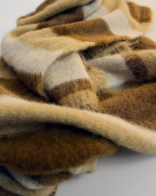 Brushed knit striped scarf woman