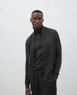 Round neck vest in wool fabric Round neck vest in wool fabric
