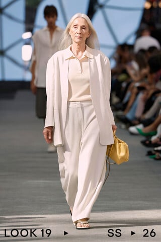 LOOK 19 LOOK 19