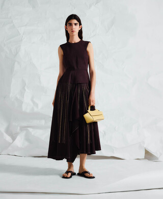 Kleid mit besticktem Rock