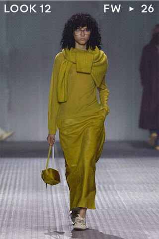 LOOK 12