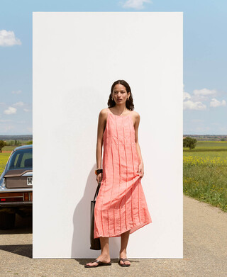 Vestido evas&eacute; plisado ramio