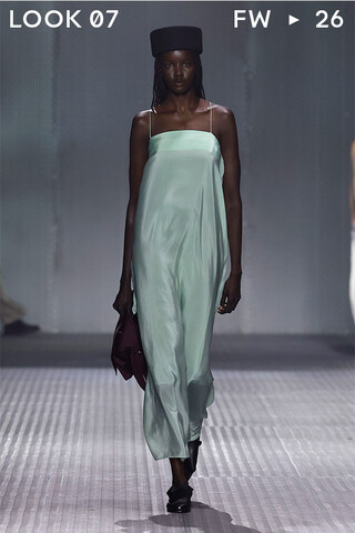 LOOK 07