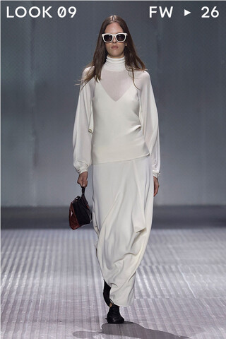 LOOK 09