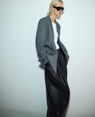 Leather pleated trousers woman Leather pleated trousers woman