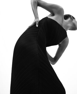 Asymmetrical crinkle dress Asymmetrical crinkle dress