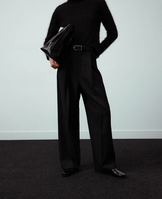 Leather black belt woman