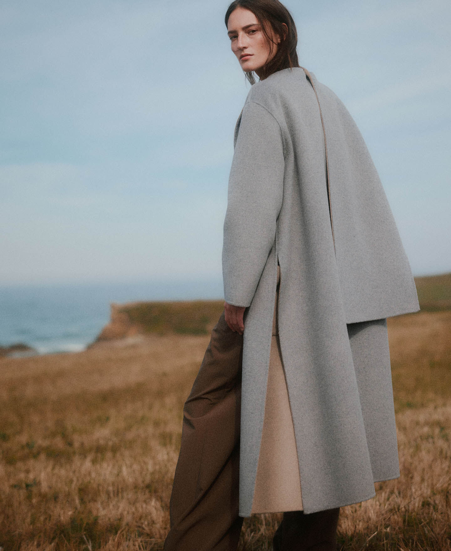 アドルフォ・ドミンゲス | 公式オンラインショップ