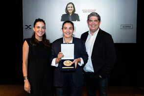 ADRIANA DOMÍNGUEZ, PREMIO EFICACIA A LA MEJOR CEO