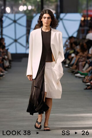 LOOK 38 LOOK 38