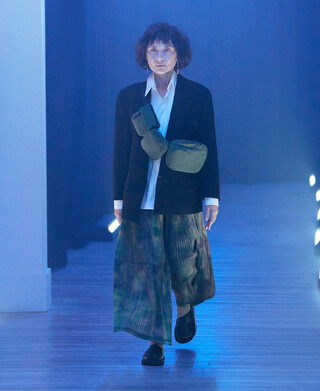 RUNWAY SS22 RUNWAY SS22